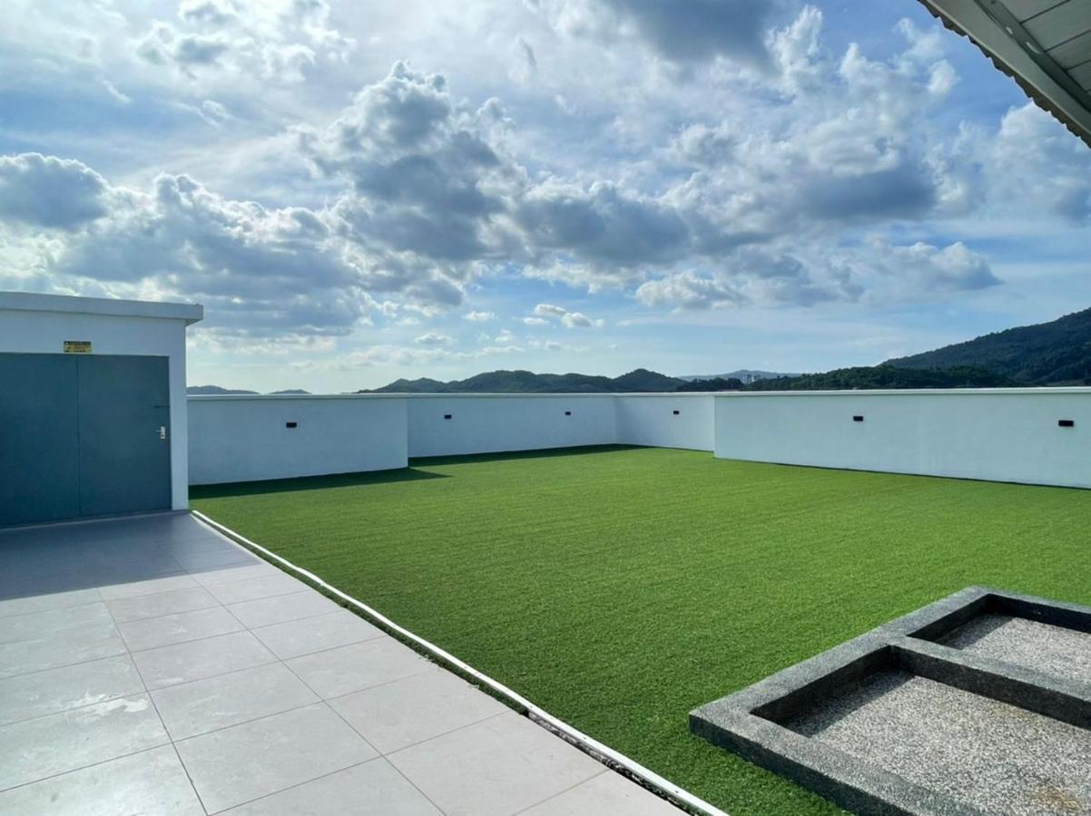 Simfoni Beliza Apartment With Roof Top Pool By Vintage Kuah Exterior photo
